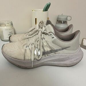 Nike air zoom running shoes